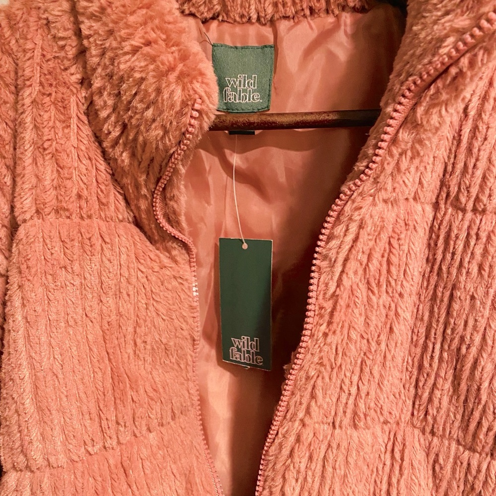 Wild fable, size m, pink fuzzy jacket, brand new